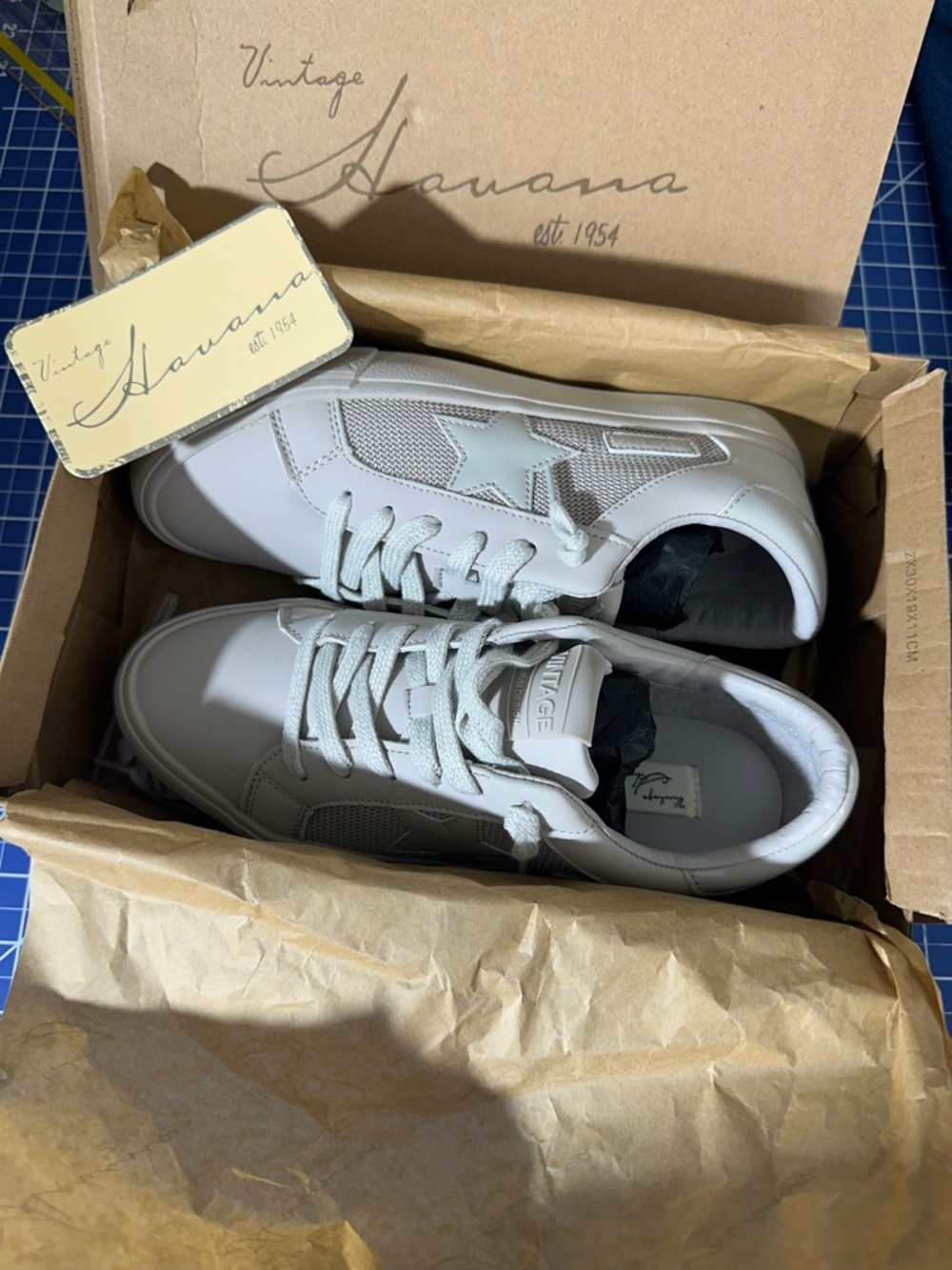 NIB Vintage Havana "Extra" Star Sneakers |  Puddy  | 8.0🏛️✨ - Picture 2 of 4
